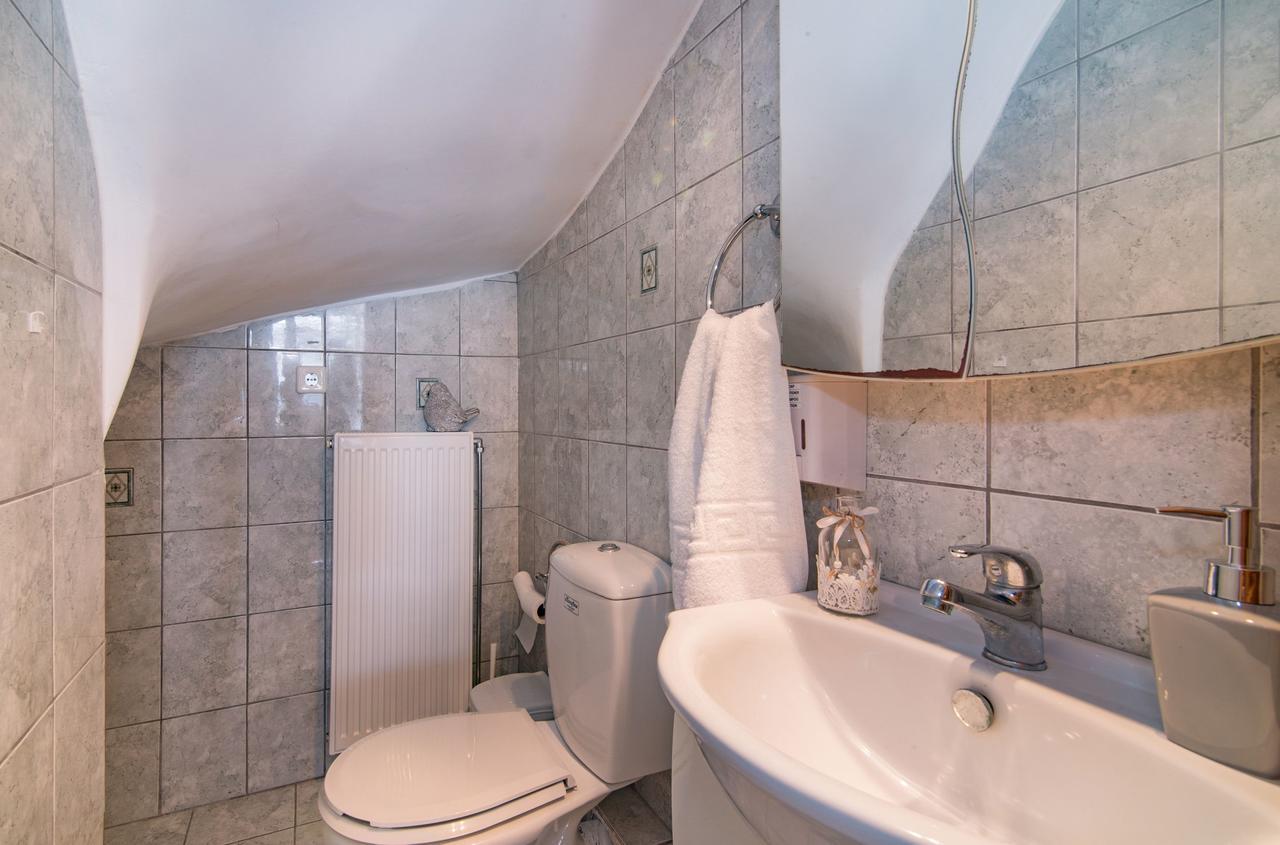 Coastal Paradise Found - Komis' Private Pool Retreat Agios Nikolaos  Exterior photo