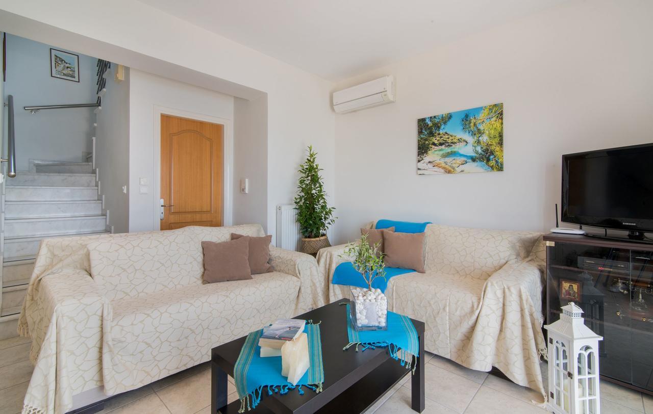 Coastal Paradise Found - Komis' Private Pool Retreat Agios Nikolaos  Exterior photo