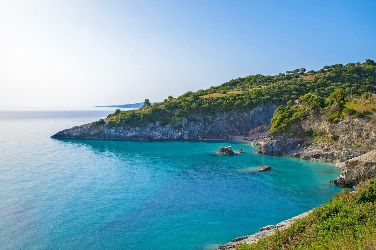 Coastal Paradise Found - Komis' Private Pool Retreat Agios Nikolaos  Exterior photo